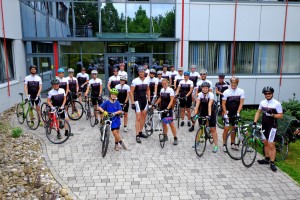 Gruppenfoto vor der gemeinsamen Ausfahrt