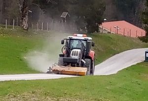 Straße auf den Niederndorferberg wieder sommerfit!